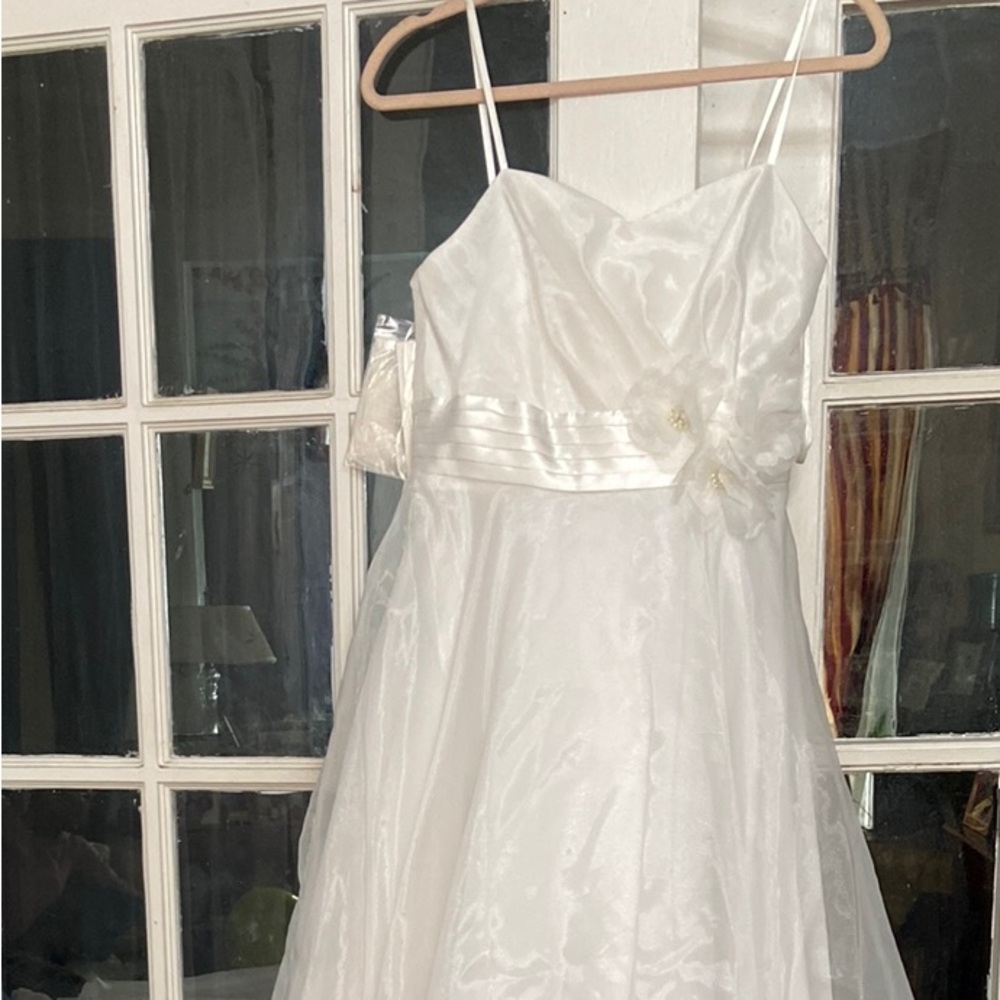 Eliza J White Satin Formal Dress